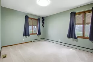 422 Miller St, Beecher, IL 60401 - Photo 8