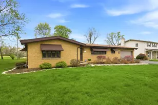 422 Miller St, Beecher, IL 60401 - Photo 2
