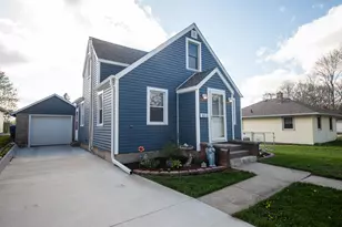 813 S Jefferson Ave, Dixon, IL 61021 - Photo 4