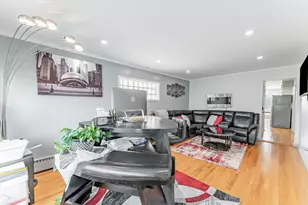 1811 Kenilworth Ave, Berwyn, IL 60402 - Photo 4