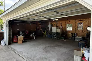 222 N Maple St, Herscher, IL 60941 - Photo 34