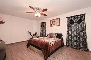 3805 Bertrand Ln, Beach Park, IL 60099 - Photo 18