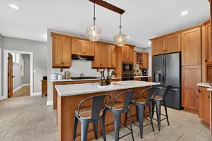 22154 S Gawain Dr, Joliet, IL 60404 - Photo 10