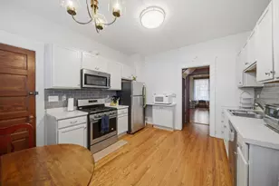 215 W 7th St, Dixon, IL 61021 - Photo 14