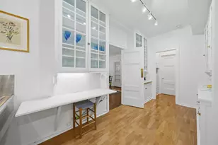 232 E Walton Pl, Chicago, IL 60611 - Photo 12