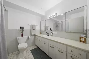 201 S Maple Ave, Oak Park, IL 60302 - Photo 12