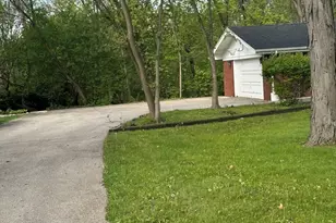 2030 Crestwood Ln, Palatine, IL 60067 - Photo 14