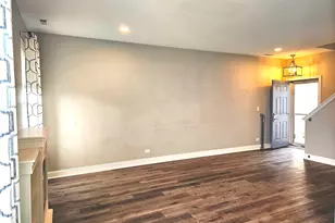 306 Parkside Dr, Shorewood, IL 60404 - Photo 2