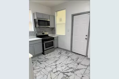 5807 S Laflin Street, Chicago, IL 60636 - Photo 6