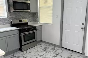 5807 S Laflin St, Chicago, IL 60636 - Photo 6