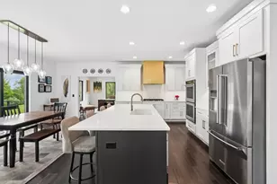 600 W 6th St Ct, Coal Valley, IL 61240 - Photo 12