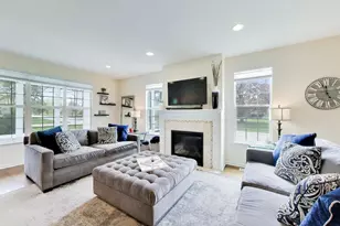 1331 Avery Ave, Wheaton, IL 60187 - Photo 8