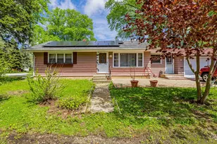 1045 Palace St, Aurora, IL 60506 - Photo 1