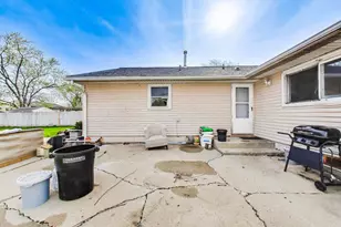 440 E Fullerton Ave, Glendale Heights, IL 60139 - Photo 26