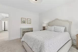 2106 W Addison St, Chicago, IL 60618 - Photo 18
