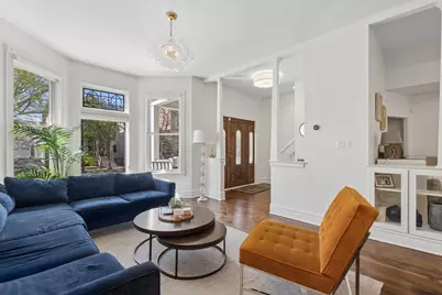 2106 W Addison Street, Chicago, IL 60618 - Photo 2