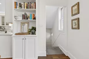 2106 W Addison St, Chicago, IL 60618 - Photo 16