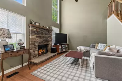 205 Parkview Drive, Wauconda, IL 60084 - Photo 6