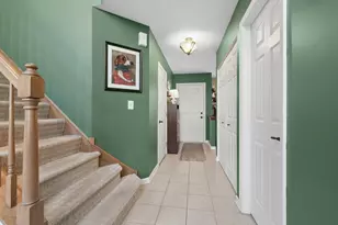 205 Parkview Dr, Wauconda, IL 60084 - Photo 4