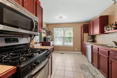 205 Parkview Drive, Wauconda, IL 60084 - Photo 10