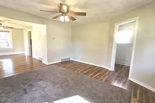 534 Center St, South Beloit, IL 61080 - Photo 8