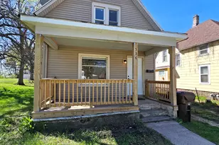 534 Center St, South Beloit, IL 61080 - Photo 2