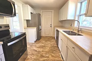 534 Center St, South Beloit, IL 61080 - Photo 18