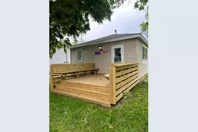708 N Madison Street, Lincoln, IL 62656 - Photo 2