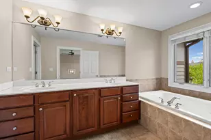 519 Brownstone Dr, Saint Charles, IL 60174 - Photo 20