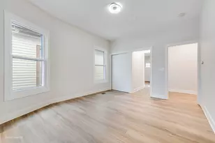 1122 Sherman Ave, Evanston, IL 60202 - Photo 4