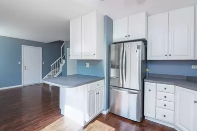 7320 Trent Road, Downers Grove, IL 60516 - Photo 6