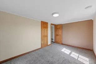 1431 Gillis Rd, Malta, IL 60150 - Photo 32