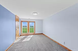 1431 Gillis Rd, Malta, IL 60150 - Photo 24