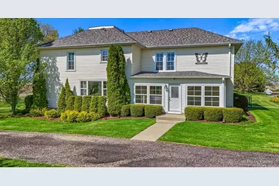 1431 Gillis Road, Malta, IL 60150 - Photo 1