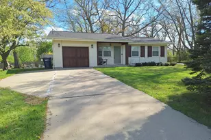 227 Juneway Terrace, Lake Bluff, IL 60044 - Photo 2