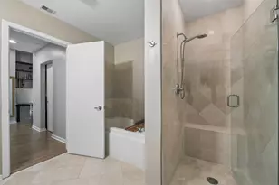 500 W Superior St, Chicago, IL 60654 - Photo 12
