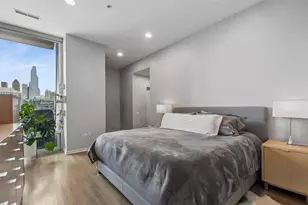 500 W Superior St, Chicago, IL 60654 - Photo 8