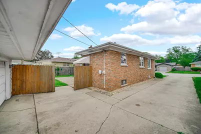 16404 Betty Lane, South Holland, IL 60473 - Photo 22