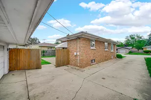 16404 Betty Ln, South Holland, IL 60473 - Photo 22