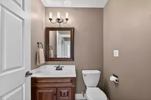 1003 S Fairview Ave, Lombard, IL 60148 - Photo 10