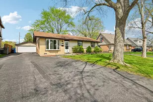 5230 Park Ln, Crestwood, IL 60418 - Photo 2