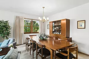 902 S See-Gwun Ave, Mount Prospect, IL 60056 - Photo 4
