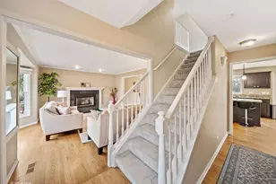 892 Somerset Dr, Carol Stream, IL 60188 - Photo 4