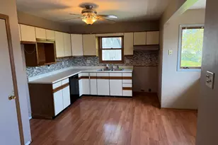 2375 Chestnut Ln, Morris, IL 60450 - Photo 8