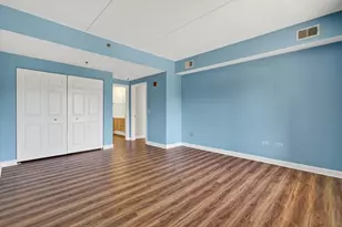 865 E 22nd St, Lombard, IL 60148 - Photo 10