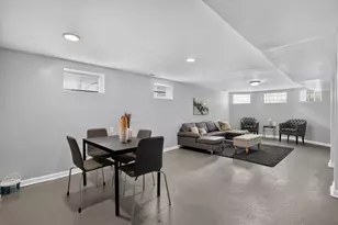6559 S Eberhart Ave, Chicago, IL 60637 - Photo 20