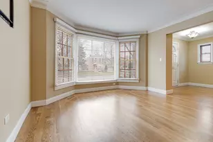 9 S Ridge Ave, Arlington Heights, IL 60005 - Photo 4