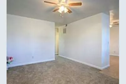 503 E Bradley Avenue, Champaign, IL 61820 - Photo 2