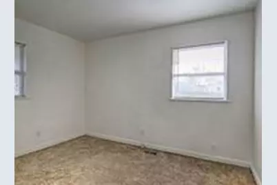 503 E Bradley Avenue, Champaign, IL 61820 - Photo 6