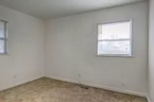 503 E Bradley Ave, Champaign, IL 61820 - Photo 6
